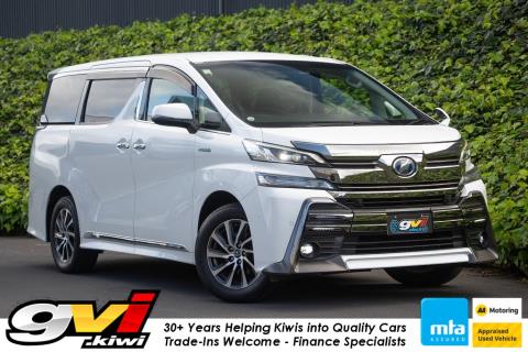 2015 Toyota Vellfire Hybrid ZR E-Four - Thumbnail