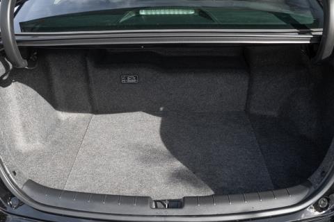 2016 Honda Accord Hybrid EX - Thumbnail