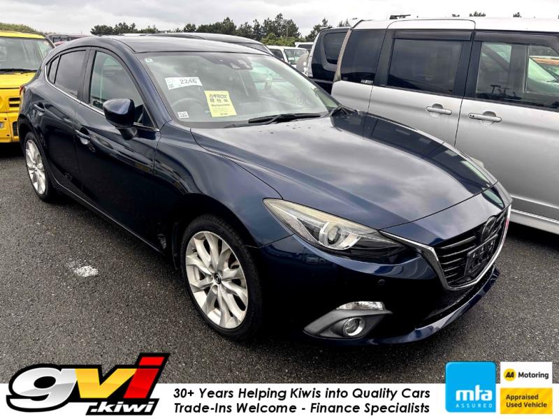 2014 Mazda Axela 20S / 3 Ltd