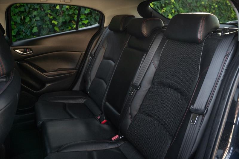 2014 Mazda Axela 20S / 3 Ltd