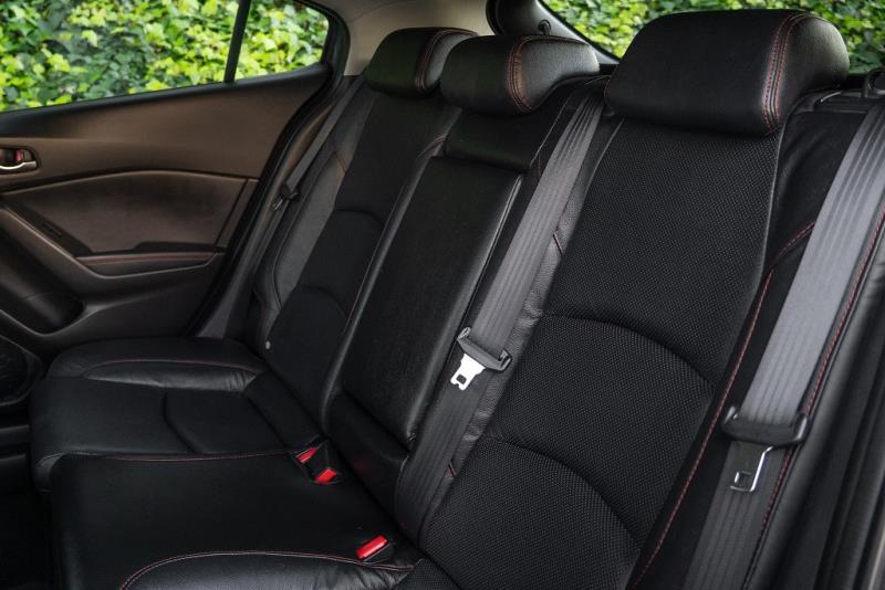 2014 Mazda Axela 20S / 3 Ltd