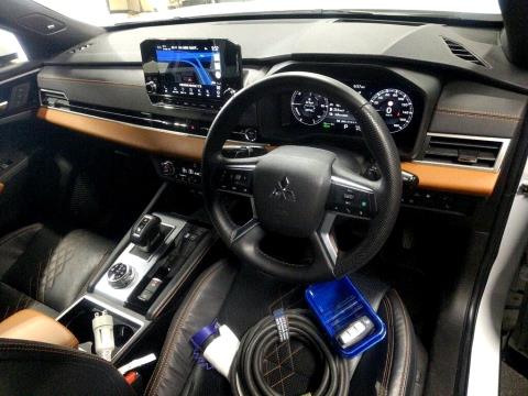 2022 Mitsubishi Outlander PHEV 4WD - Thumbnail