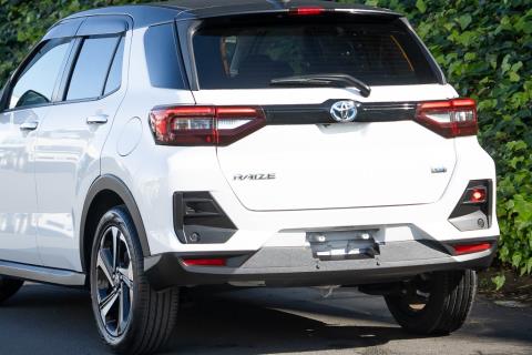 2022 Toyota Raize Z Hybrid - Thumbnail
