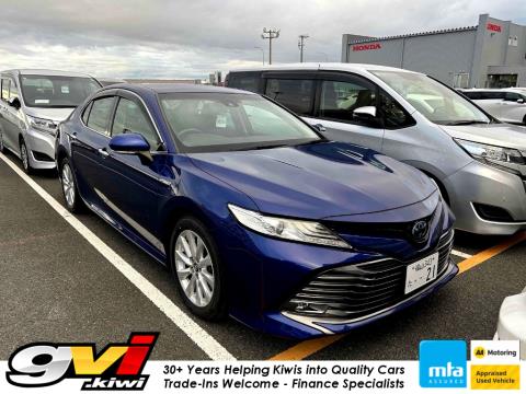 2018 Toyota Camry Hybrid G - Thumbnail