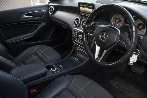 2015 Mercedes Benz A 180 - Thumbnail