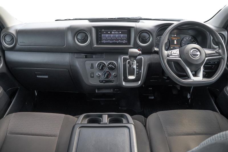 2022 Nissan NV350 / Caravan 5 Door