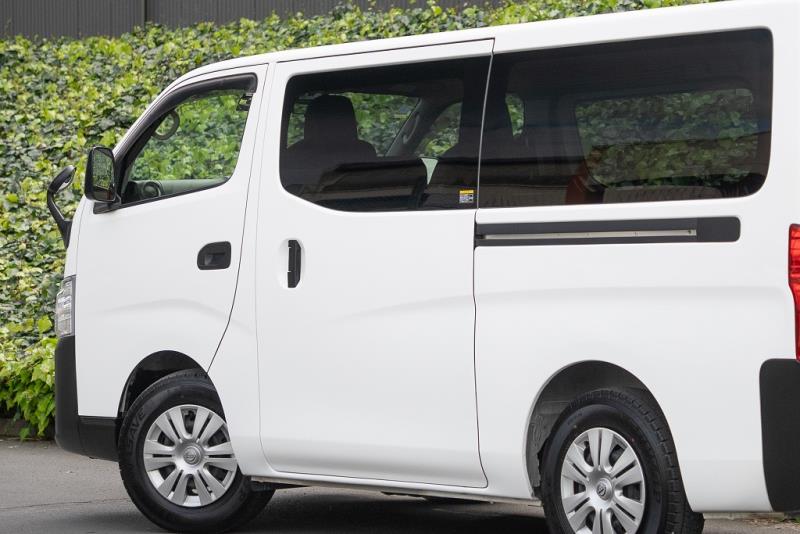 2022 Nissan NV350 / Caravan 5 Door