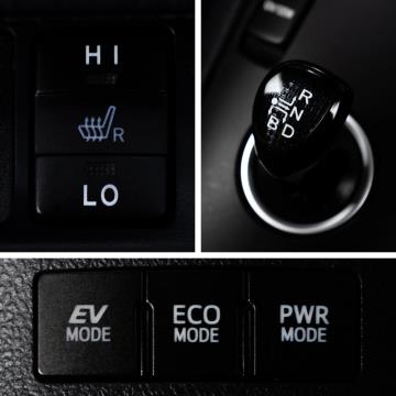 2017 Toyota Auris Hybrid / Corolla - Thumbnail
