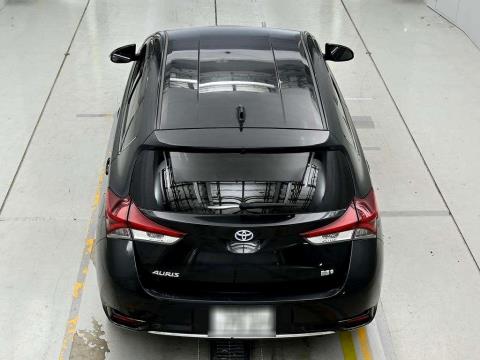 2017 Toyota Auris Hybrid / Corolla - Thumbnail