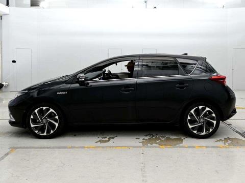 2017 Toyota Auris Hybrid / Corolla - Thumbnail