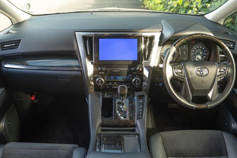 2015 Toyota Alphard Hybrid / Vellfire