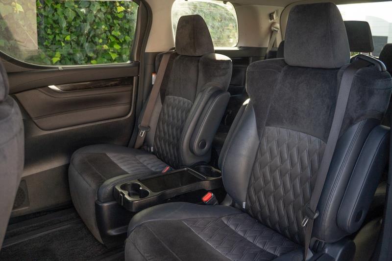 2015 Toyota Alphard Hybrid / Vellfire
