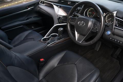 2017 Toyota Camry Hybrid G - Thumbnail