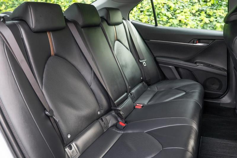 2017 Toyota Camry Hybrid G