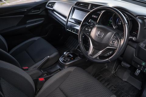 2019 Honda Fit S Hybrid / Jazz RS - Thumbnail