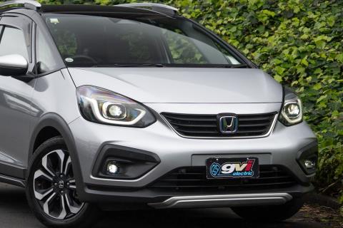 2020 Honda Fit Crosstar E:hev Hybrid - Thumbnail