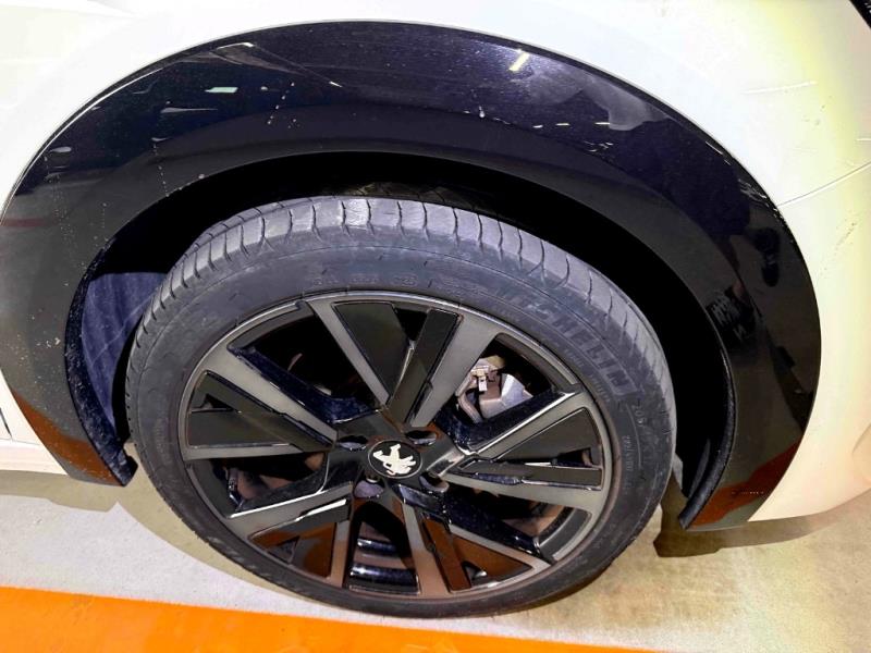 2023 Peugeot e-208 GT Electric