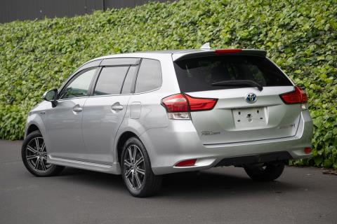 2015 Toyota Corolla Fielder G Hybrid - Thumbnail