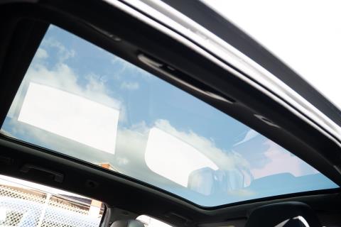 2023 Volkswagen ID.4 Pro Launch Edition - Thumbnail