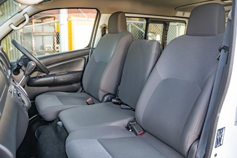 2021 Nissan NV350 / Caravan 5 Door - Thumbnail