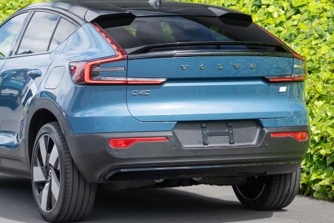 2022 Volvo C40 Recharge Ultimate - Thumbnail