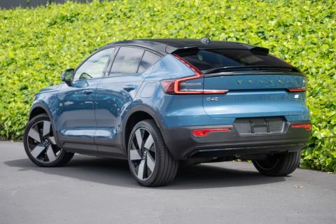 2022 Volvo C40 Recharge Ultimate - Thumbnail