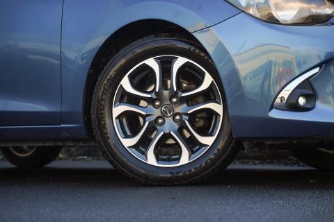 2017 Mazda 2 GSX / Demio 15C - Thumbnail