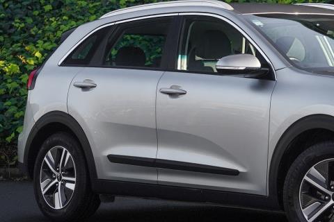2021 Kia Niro Hybrid LX - Thumbnail