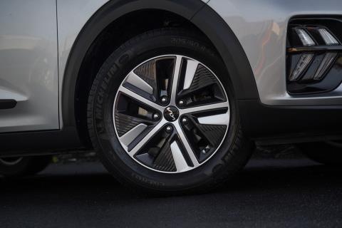 2021 Kia Niro Hybrid LX - Thumbnail