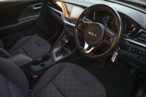 2021 Kia Niro Hybrid LX - Thumbnail