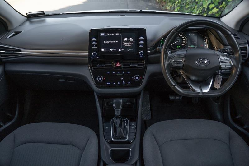 2022 Hyundai IONIQ Hybrid