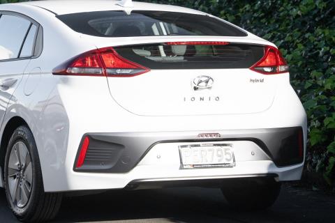 2022 Hyundai IONIQ Hybrid - Thumbnail