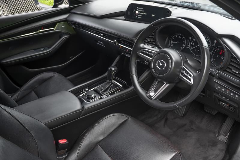 2019 Mazda 3 20S / Axela L Package