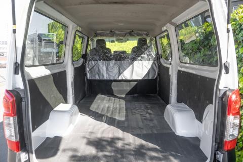 2022 Nissan NV350 / Caravan 5 Door - Thumbnail
