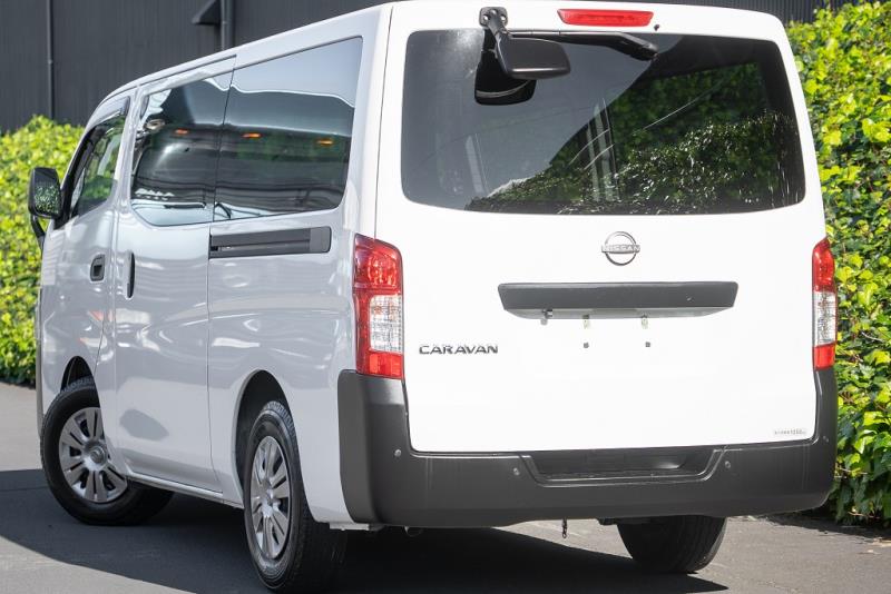 2022 Nissan NV350 / Caravan 5 Door