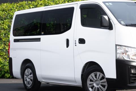 2022 Nissan NV350 / Caravan 5 Door - Thumbnail