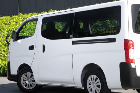 2022 Nissan NV350 / Caravan 5 Door - Thumbnail
