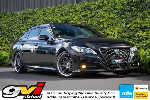2018 Toyota Crown Hybrid S - Thumbnail