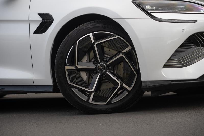 2025 BYD Seal Performance