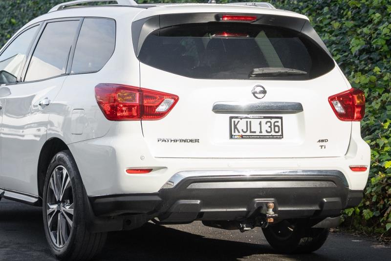 2017 Nissan Pathfinder TI 3.5P 4WD