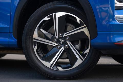 2021 Mitsubishi Eclipse Cross PHEV AWD - Thumbnail