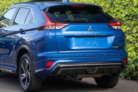 2021 Mitsubishi Eclipse Cross PHEV AWD - Thumbnail
