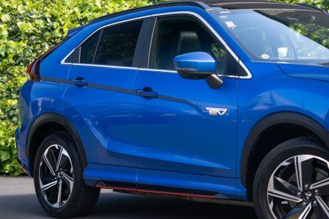 2021 Mitsubishi Eclipse Cross PHEV AWD - Thumbnail