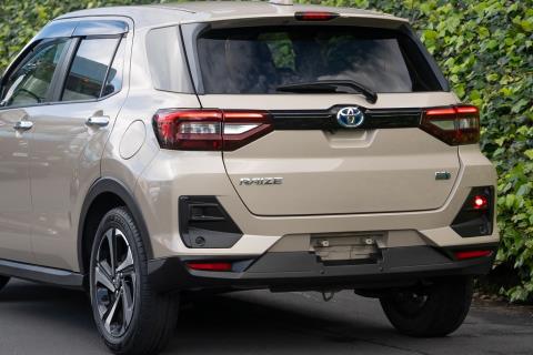 2021 Toyota Raize Z Hybrid - Thumbnail