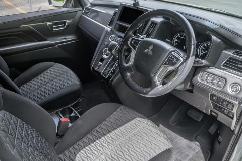 2019 Mitsubishi Delica D:5 G 4WD - Thumbnail