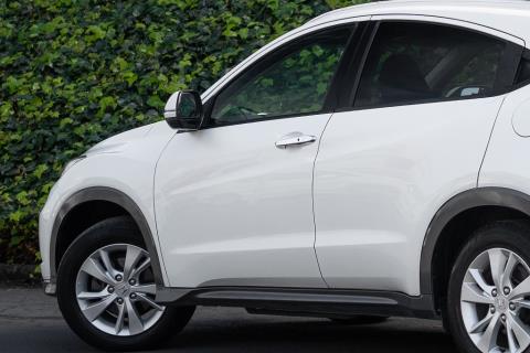 2017 Honda HR-V Sport / Vezel Petrol - Thumbnail