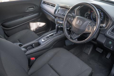 2017 Honda HR-V Sport / Vezel Petrol - Thumbnail