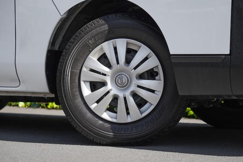 2023 Nissan NV350 / Caravan 5 Door