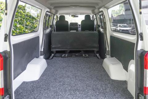 2023 Nissan NV350 / Caravan 5 Door - Thumbnail