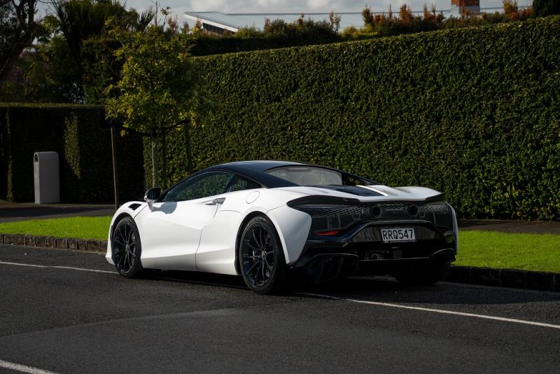 2023 McLaren Artura